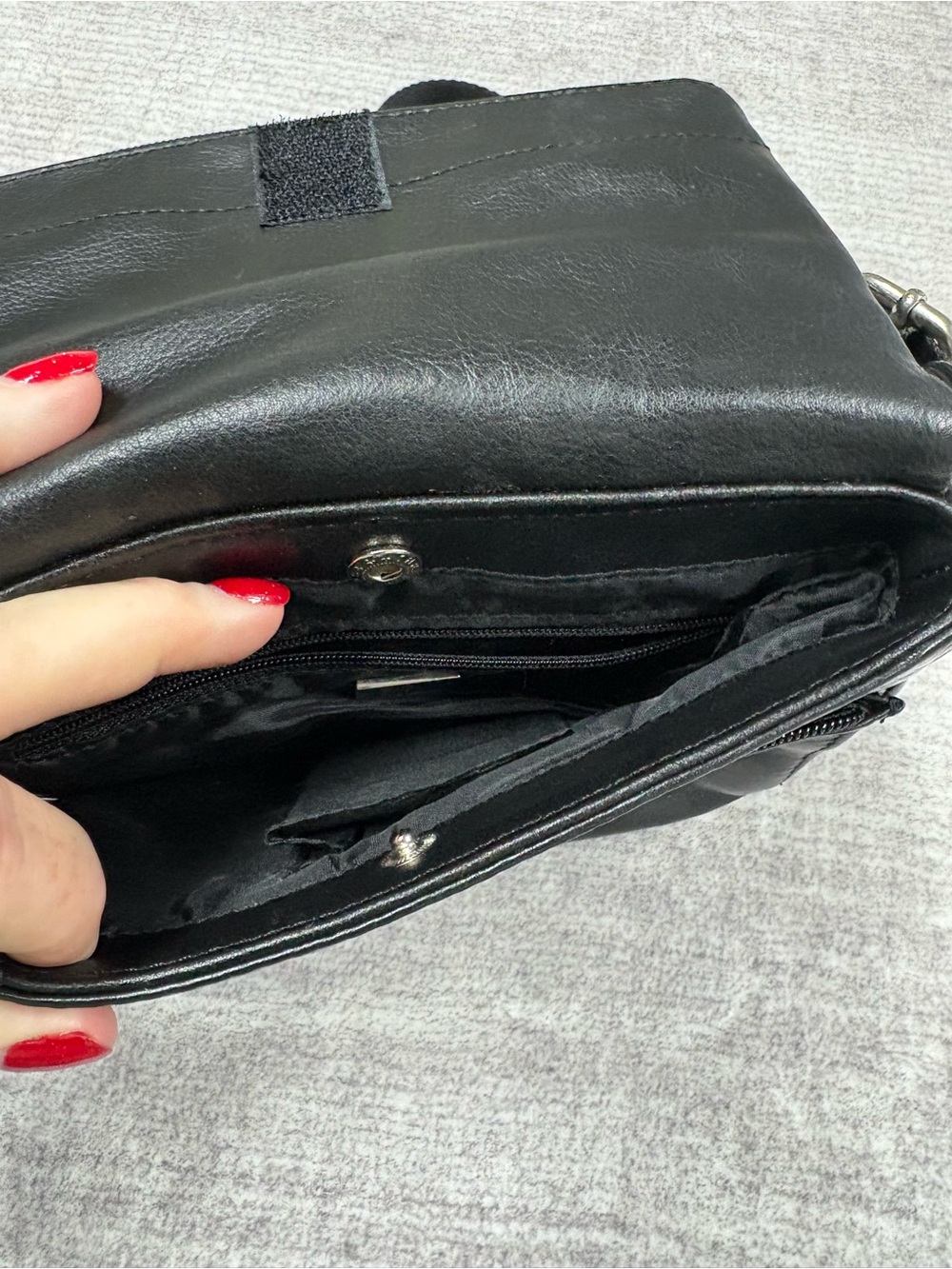 Maxx New York Black Convertible Bag Fannie Pack - Picture 5 of 14